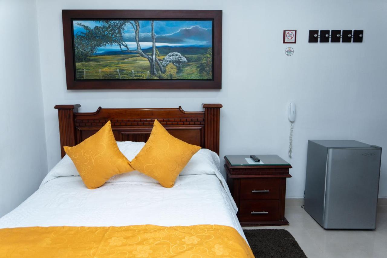 Hotel Aires Del Quindio Armenia エクステリア 写真