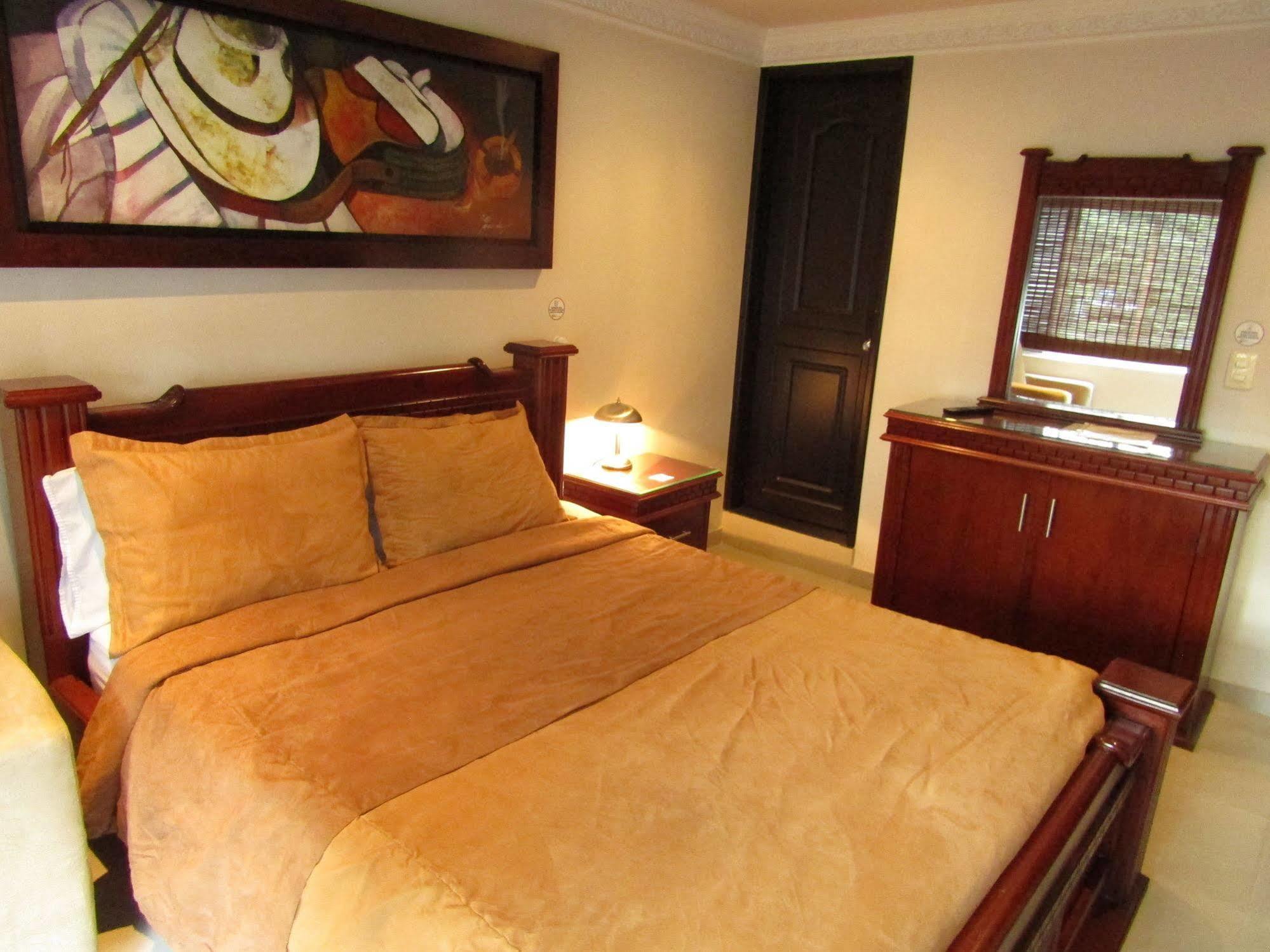 Hotel Aires Del Quindio Armenia エクステリア 写真